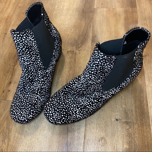 N.Y.L.A. Shoes - N.Y.L.A. Black Polka Dot Ankle Booties Size 9